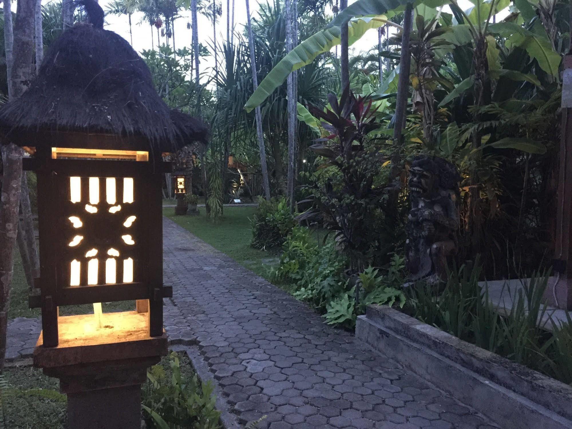 Bumi Ayu Bungalow Sanur Luaran gambar